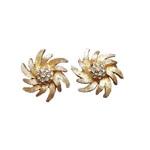 Vintage Coro Earrings Gold Tone Flower Starburst 1960s Pat 280951